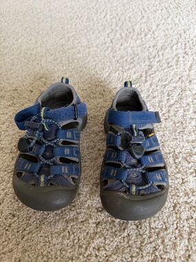 Keen Kids Blue and Gray Closed-Toe Outdoor Sandals
